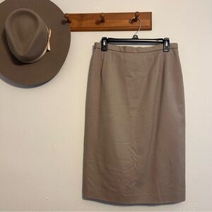 Pendleton 100% Wool Tan Pencil Skirt Size 12